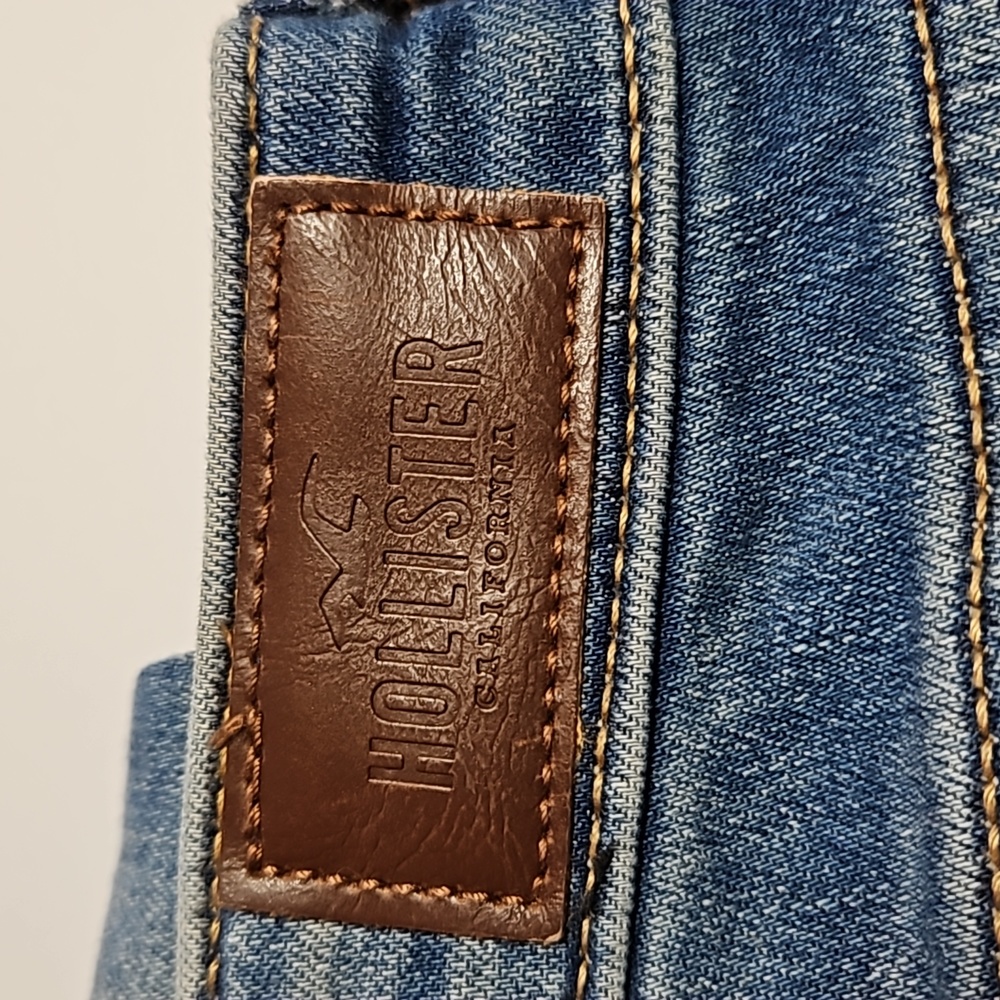 Hollister, high rise super skinny crop, jeans. Size 3R - Picture 9 of 11